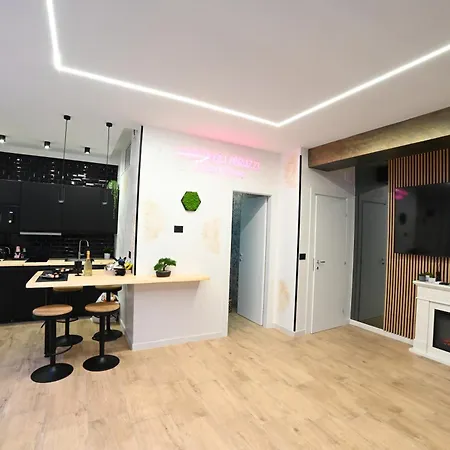 Apartment Duca Degli Abruzzi Modern House Luxury Relax - Vicino Aeroporto - Check In H24 *